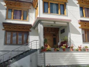 Leh India hotel price promo code agoda.com